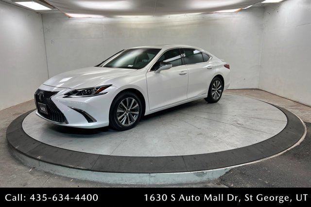 Used 2021 Lexus ES 300h w/ Accessory Package 2