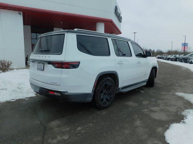 Used 2022 Jeep Wagoneer Series III w/ Flexible Seating Group image 8