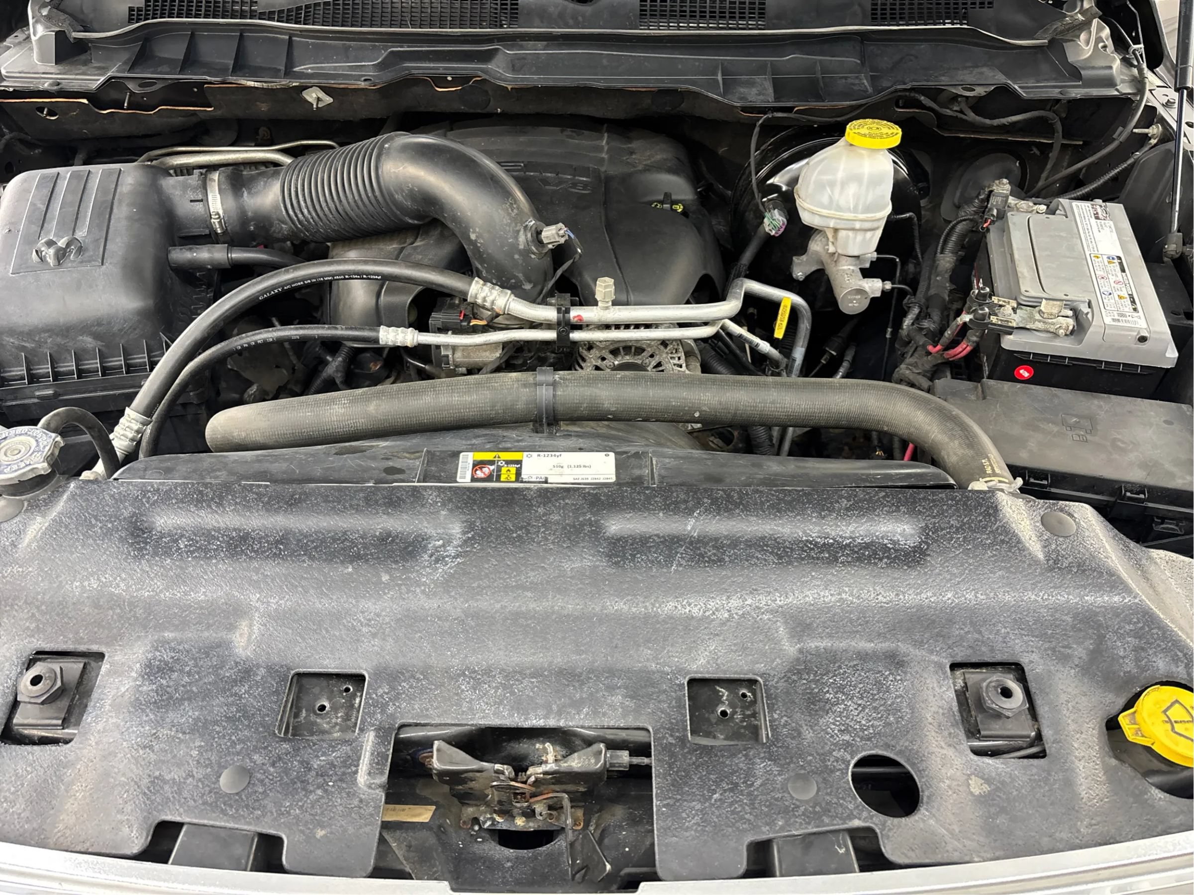 Used 2019 RAM 1500 Classic SLT w/ Luxury Group AWD/4WD image 28