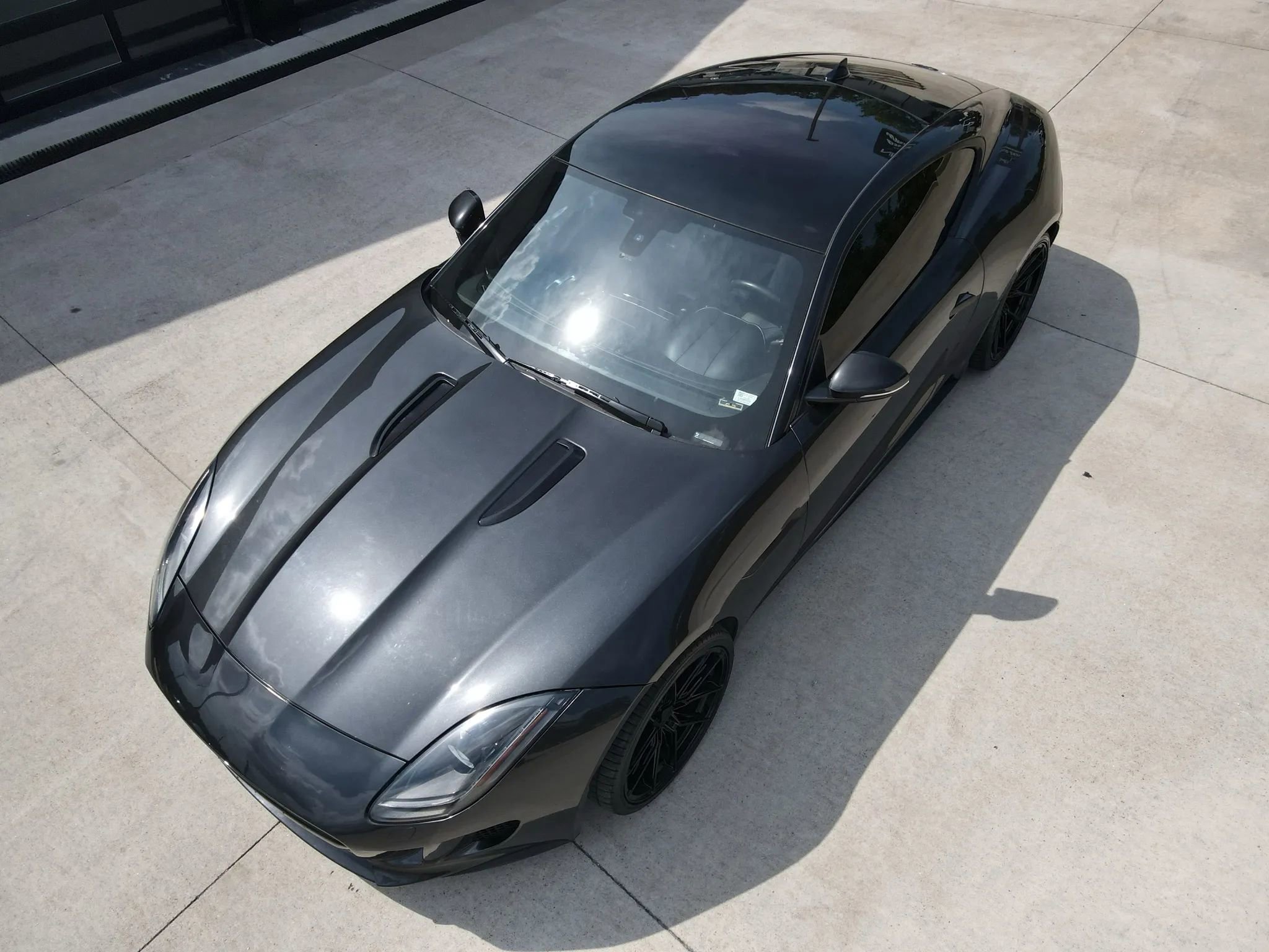 Used 2015 Jaguar F-TYPE R image 48