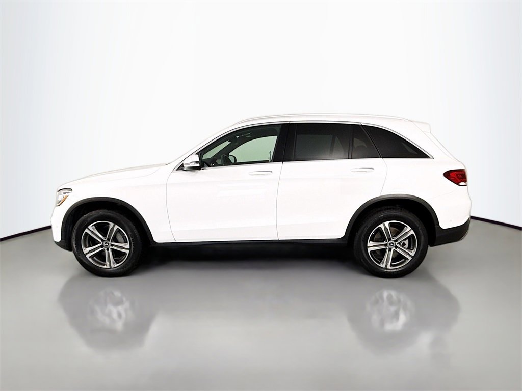 Used 2021 Mercedes-Benz GLC 300 4MATIC image 2
