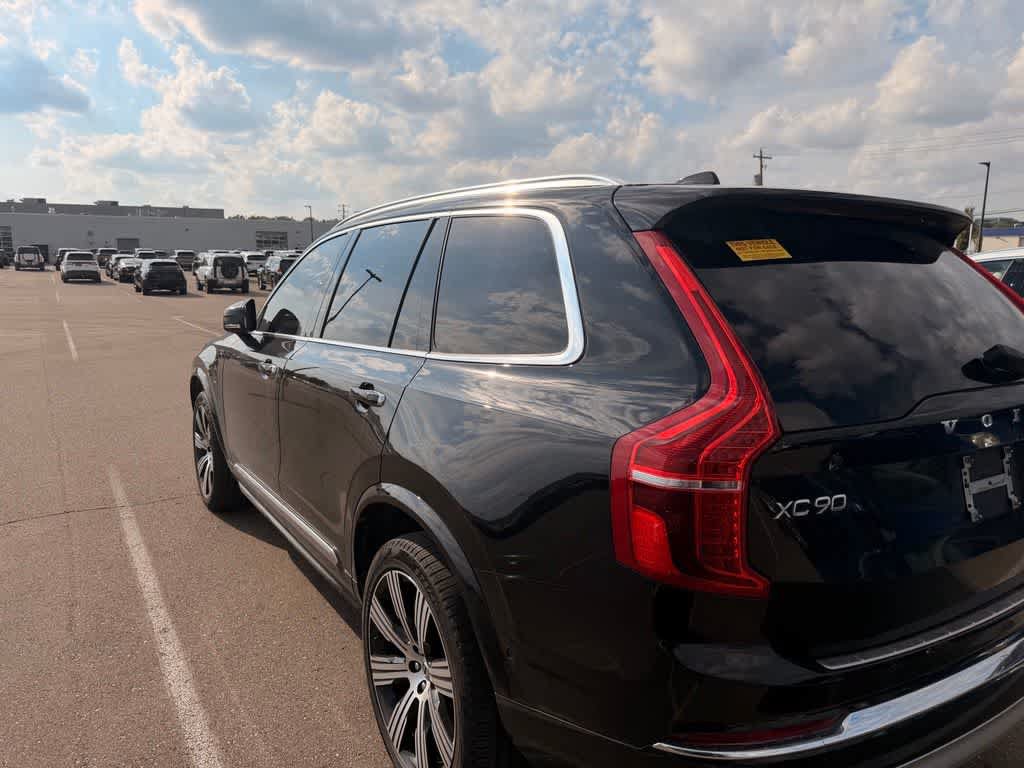 Used 2022 Volvo XC90 T8 Inscription w/ Advanced Package AWD/4WD image 4