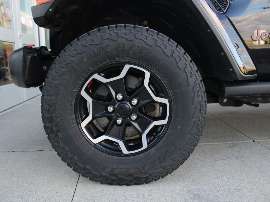 Certified 2022 Jeep Gladiator Rubicon w/ Cold Weather Group image 9