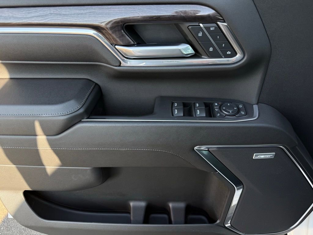 Used 2024 Chevrolet Silverado 2500 LTZ w/ LTZ Convenience Package image 20