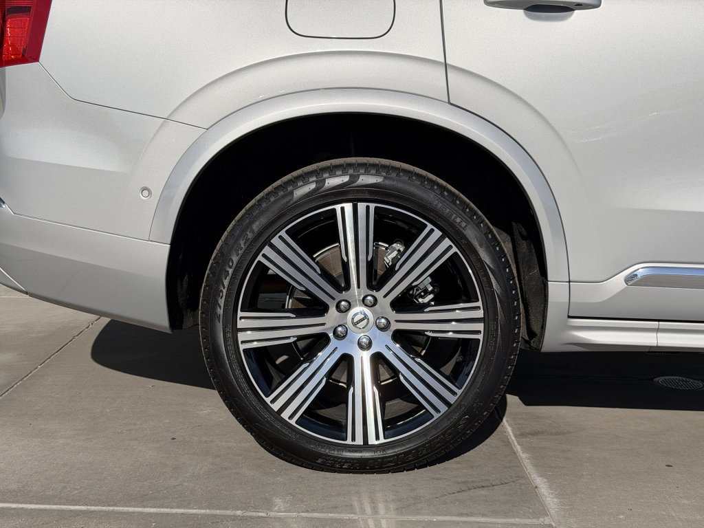 Used 2024 Volvo XC90 T8 Plus w/ Protection Package Premier AWD/4WD image 15