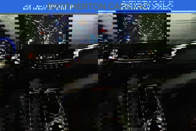 Used 2025 Toyota Sienna Platinum image 23