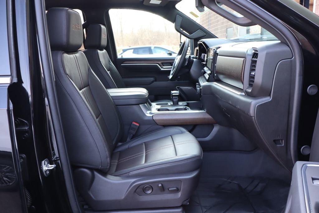 Used 2025 Chevrolet Silverado 1500 High Country w/ High Country Premium Package image 52