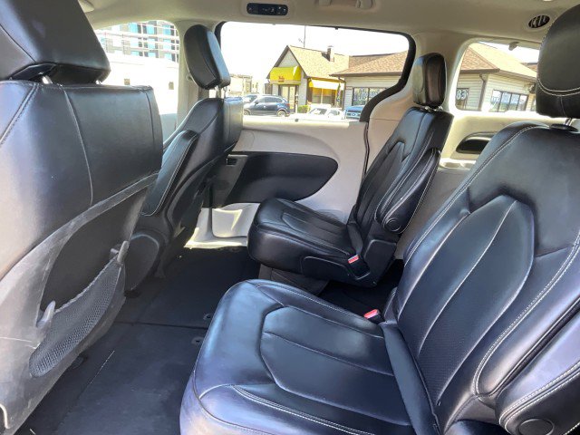 Used 2021 Chrysler Voyager Lxi FWD image 31