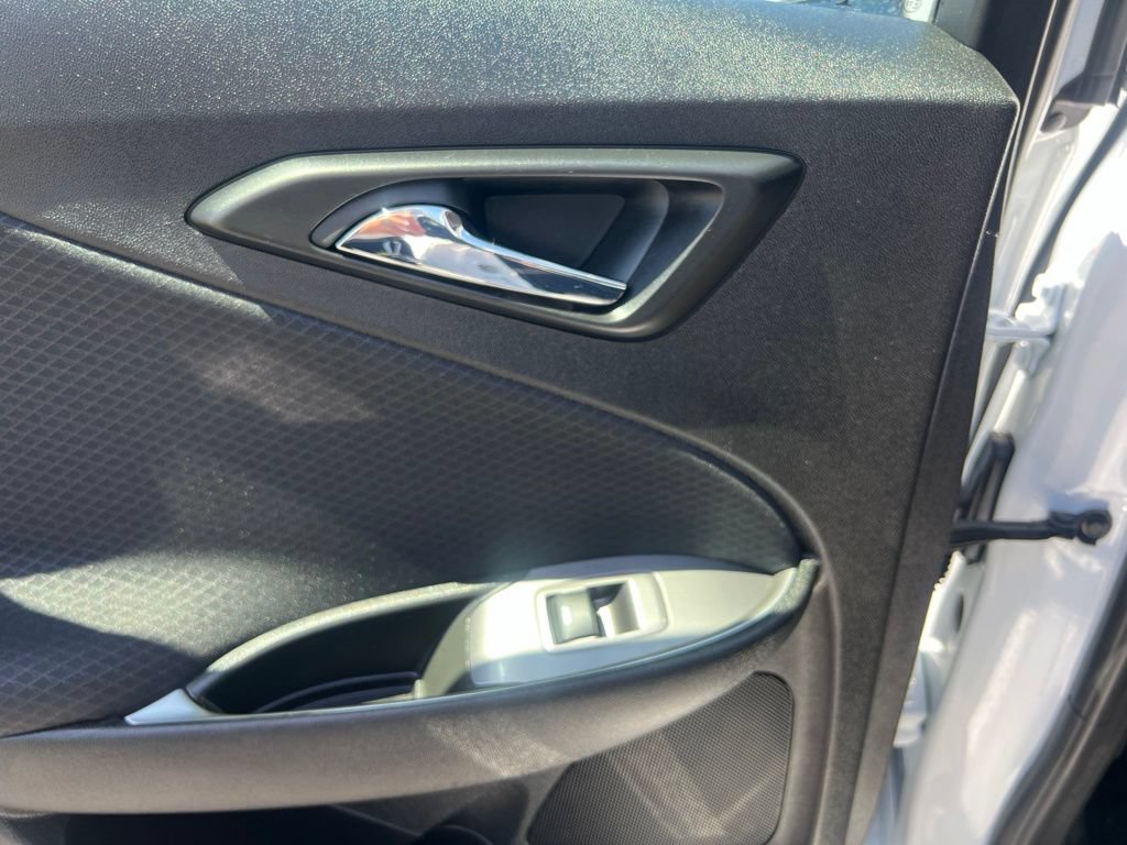 Used 2023 Chevrolet Malibu LT FWD image 30