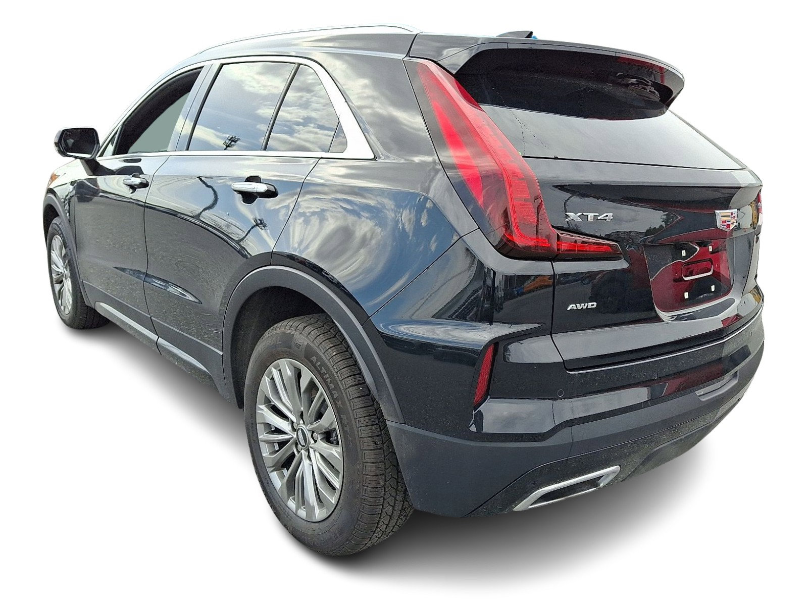 Certified 2025 Cadillac XT4 Premium Luxury image 3
