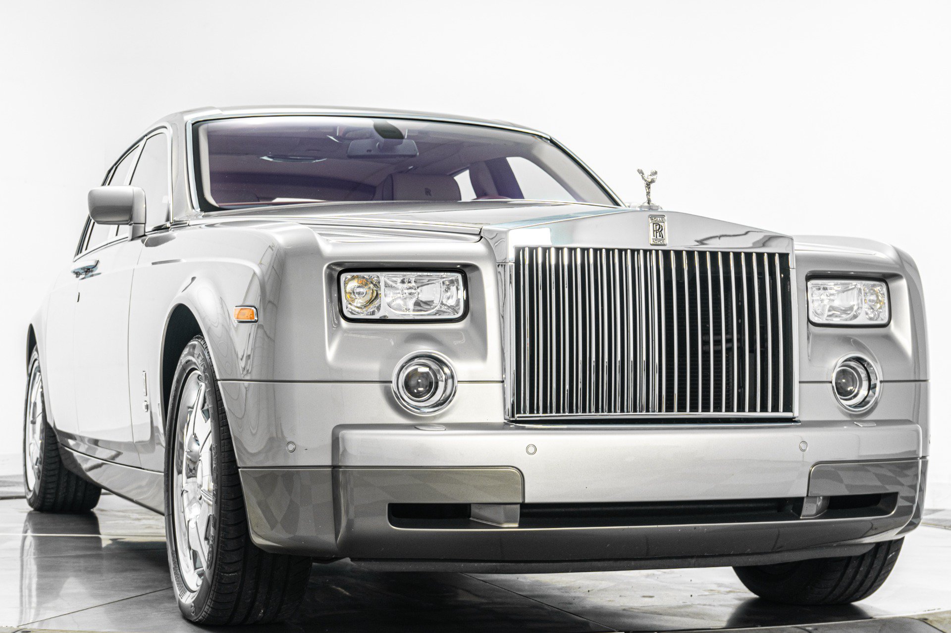 Used 2007 Rolls-Royce Phantom Sedan RWD image 3