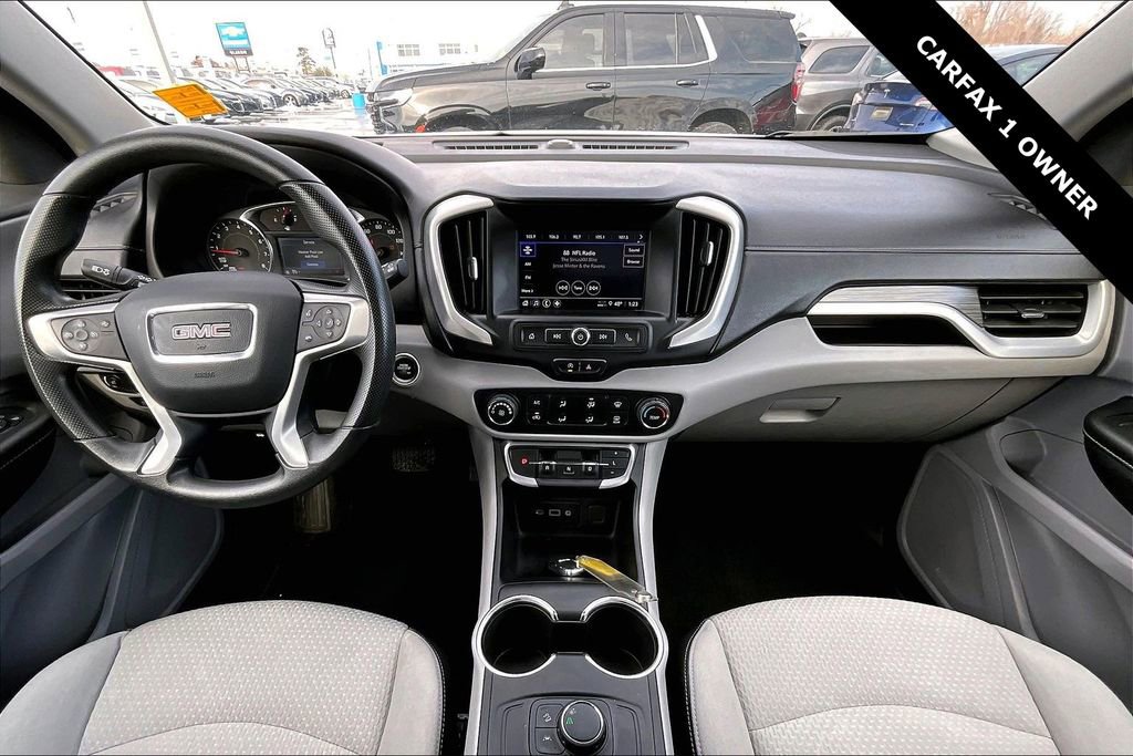 Used 2024 GMC Terrain SLE image 7