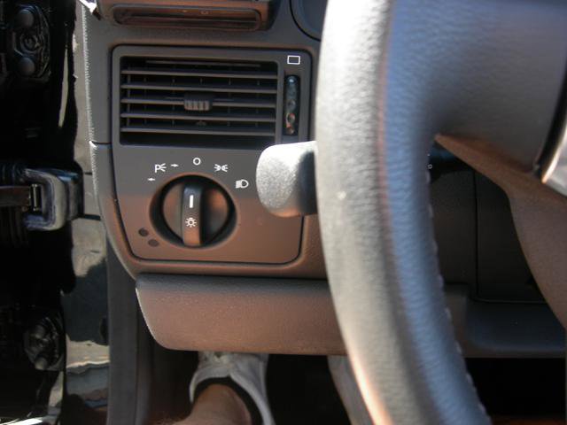 Used 2005 Chrysler Crossfire Convertible image 5