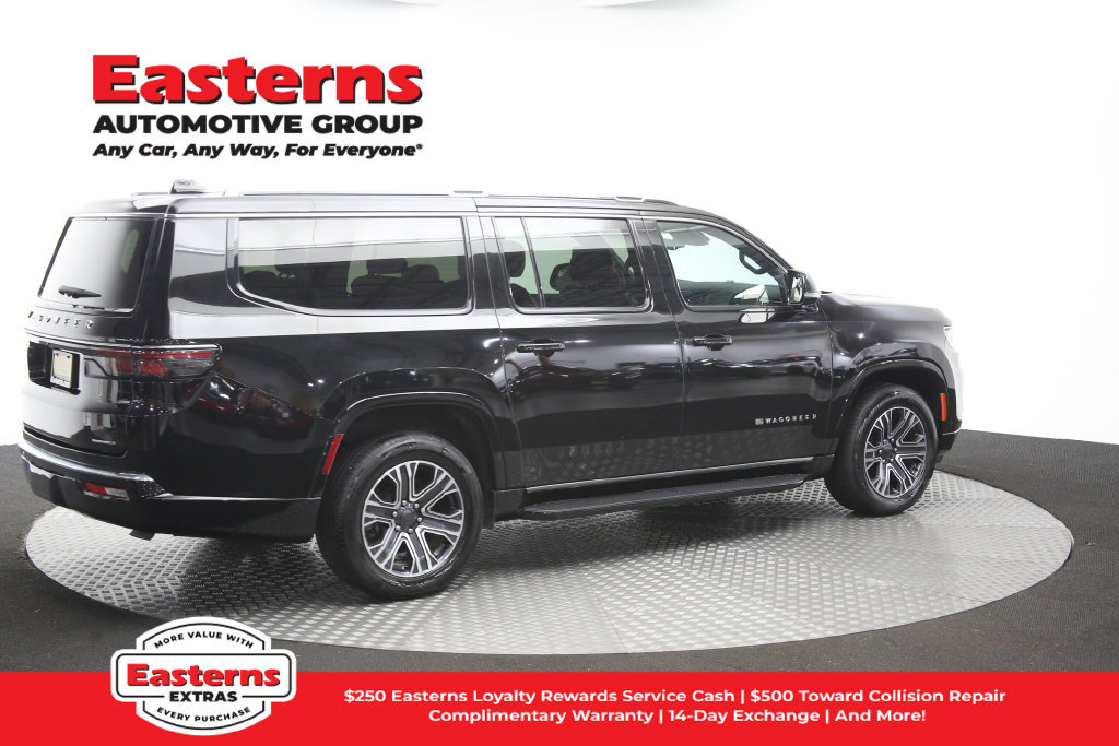 Used 2024 Jeep Wagoneer L Series II w/ Flexible Seating Group AWD/4WD image 47