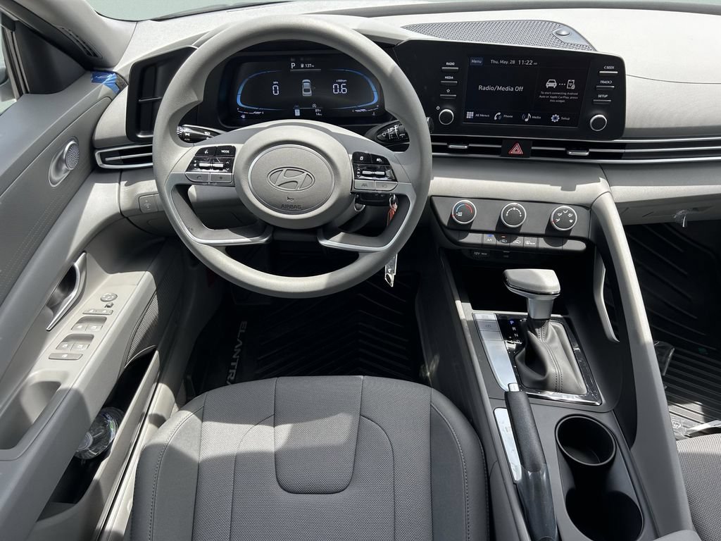 New 2026 Hyundai Elantra SE FWD image 16