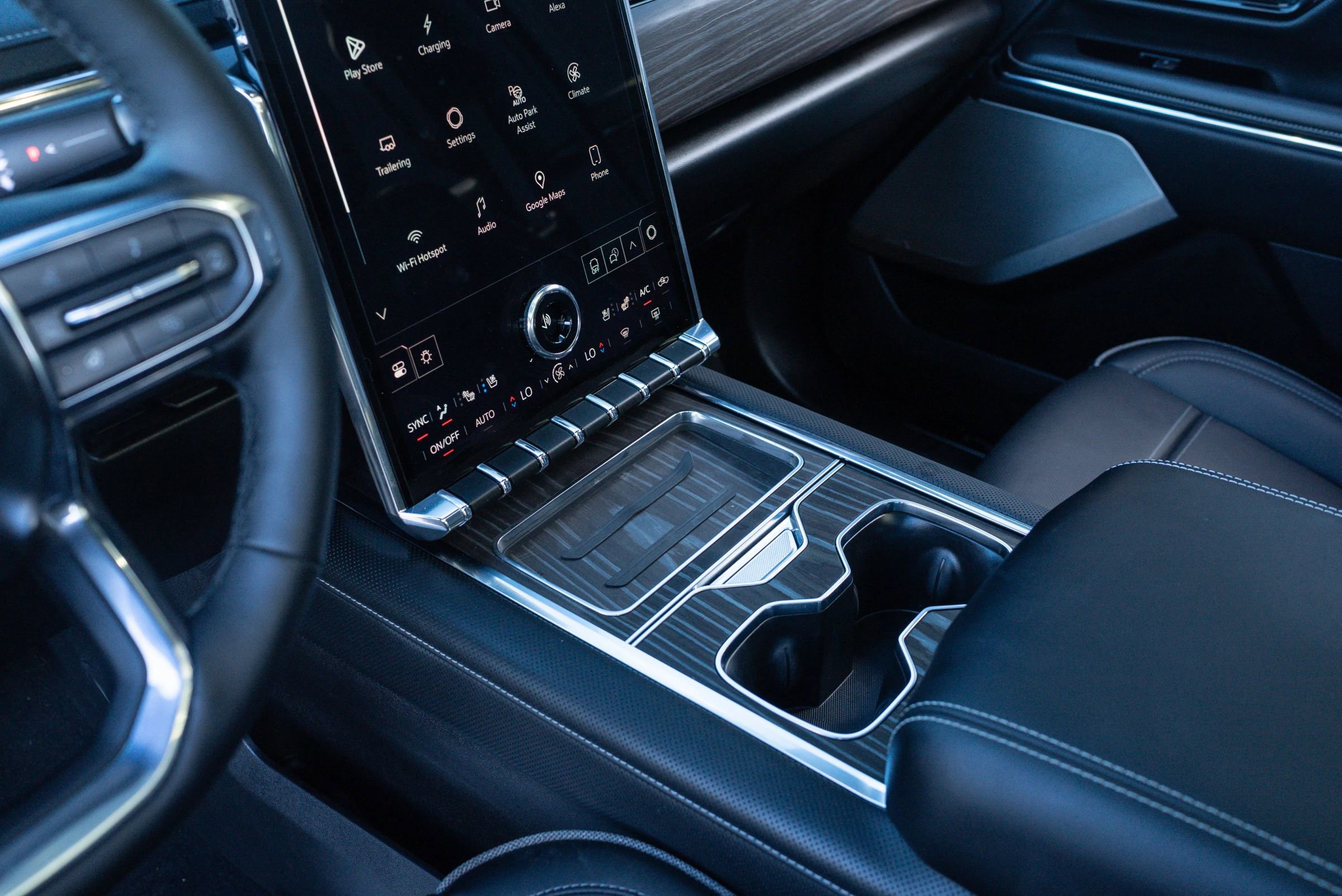 Used 2025 GMC Sierra EV Denali image 13