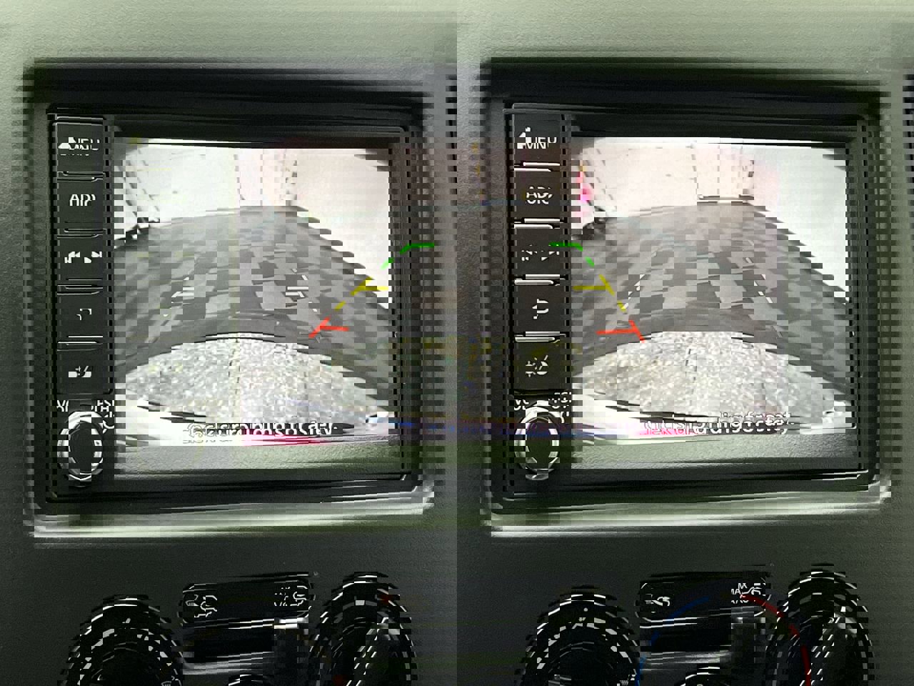 Used 2020 Nissan NV200 S image 5