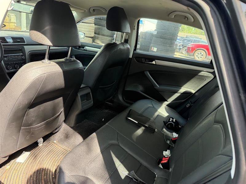 Used 2014 Volkswagen Passat 1.8T Wolfsburg Edition FWD image 5