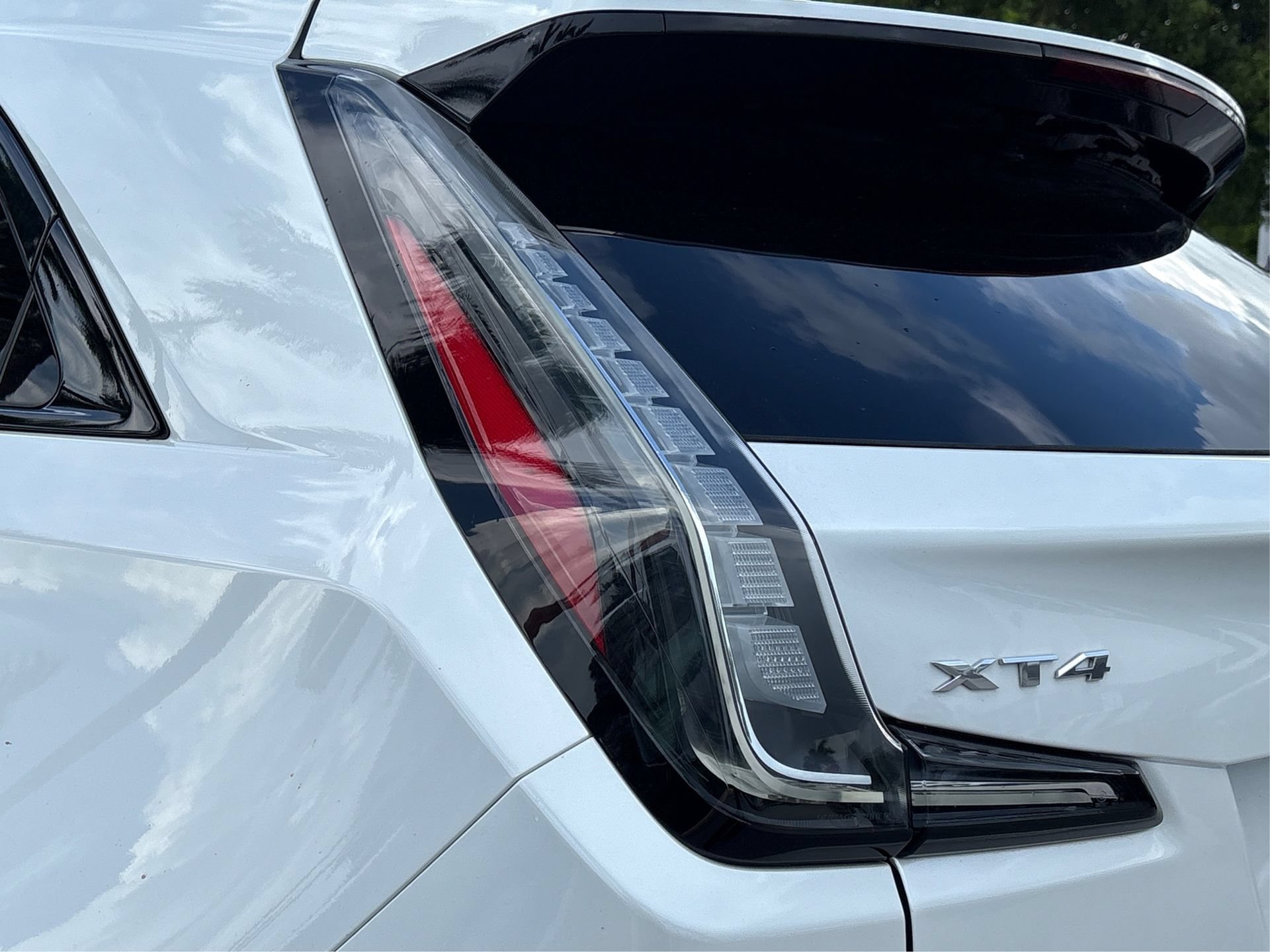 Certified 2024 Cadillac XT4 Sport FWD image 15