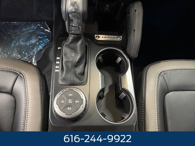 New 2026 Ford Bronco Outer Banks w/ Sasquatch Package AWD/4WD image 16