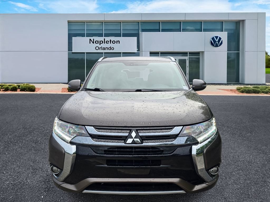 Used 2018 Mitsubishi Outlander SEL image 2