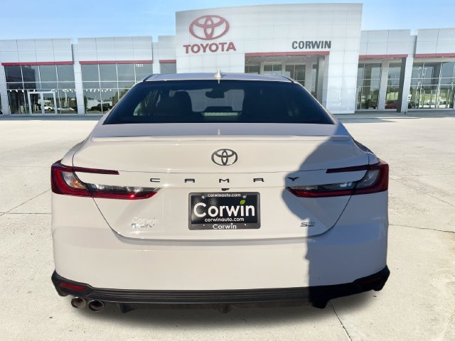 Used 2026 Toyota Camry SE FWD image 4