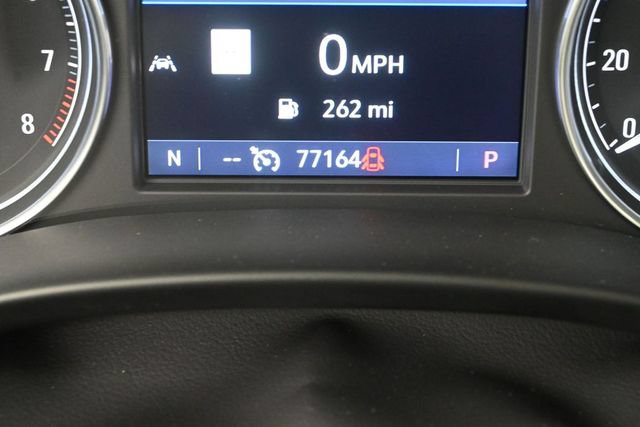 Used 2022 Buick Enclave Essence w/ Experience Buick Package FWD image 31