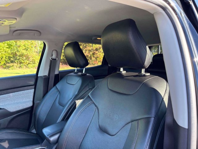 Used 2022 Jeep Compass Latitude AWD/4WD image 9