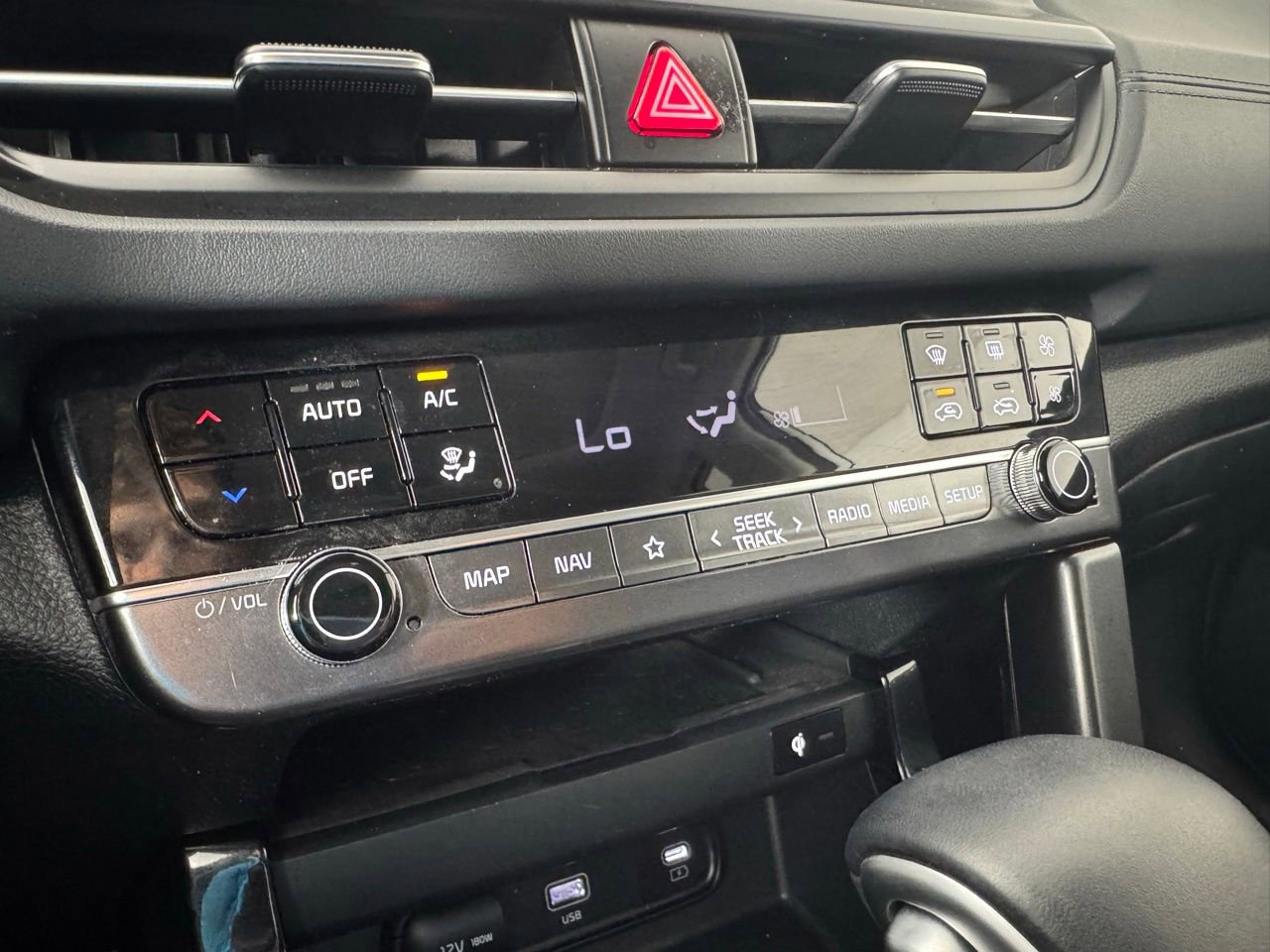 Used 2025 Kia Seltos EX w/ EX Sunroof Package image 30