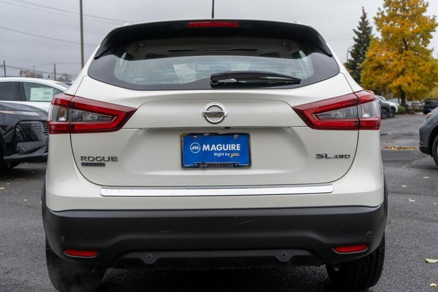 Used 2022 Nissan Rogue Sport SL w/ Premium Package image 7