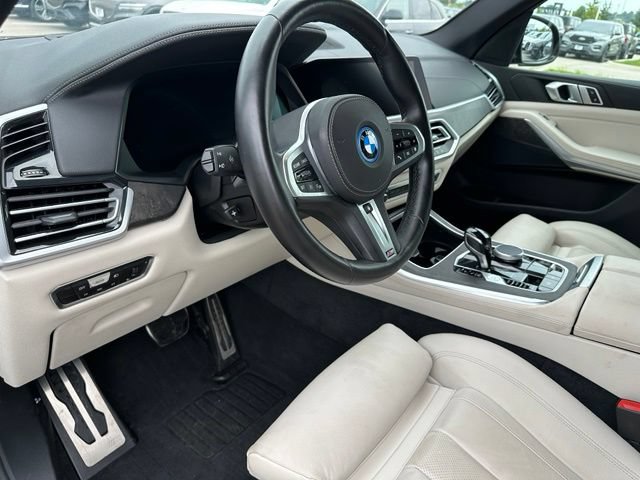Used 2022 BMW X5 xDrive45e w/ M Sport Package AWD/4WD image 39