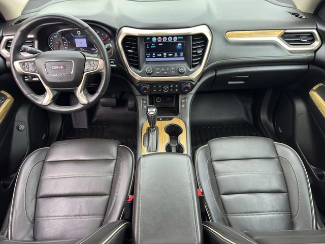 Certified 2017 GMC Acadia Denali w/ Technology Package AWD/4WD image 18