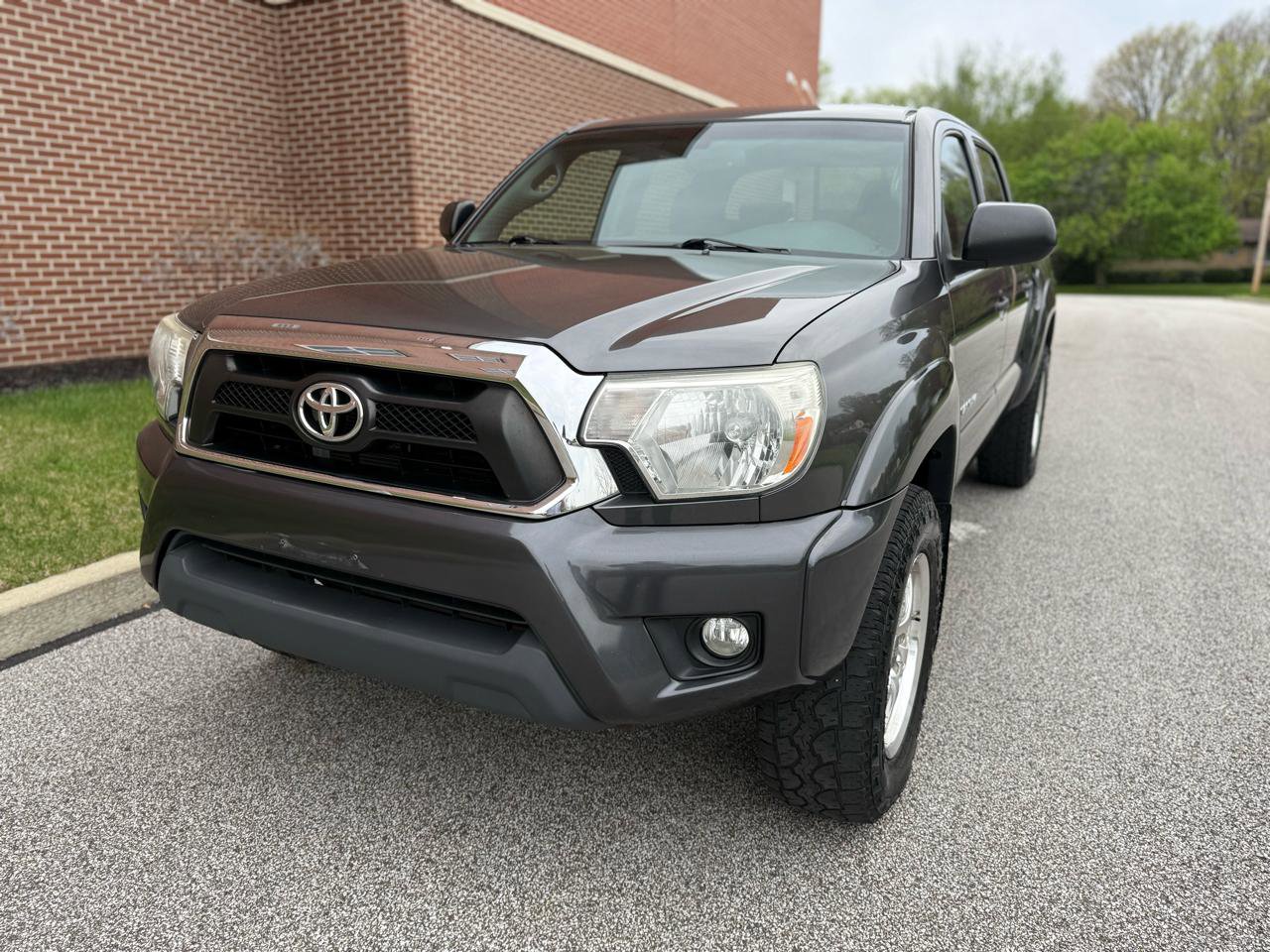 Used 2013 Toyota Tacoma 4x4 Double Cab w/ TRD Off-Road Pkg image 3