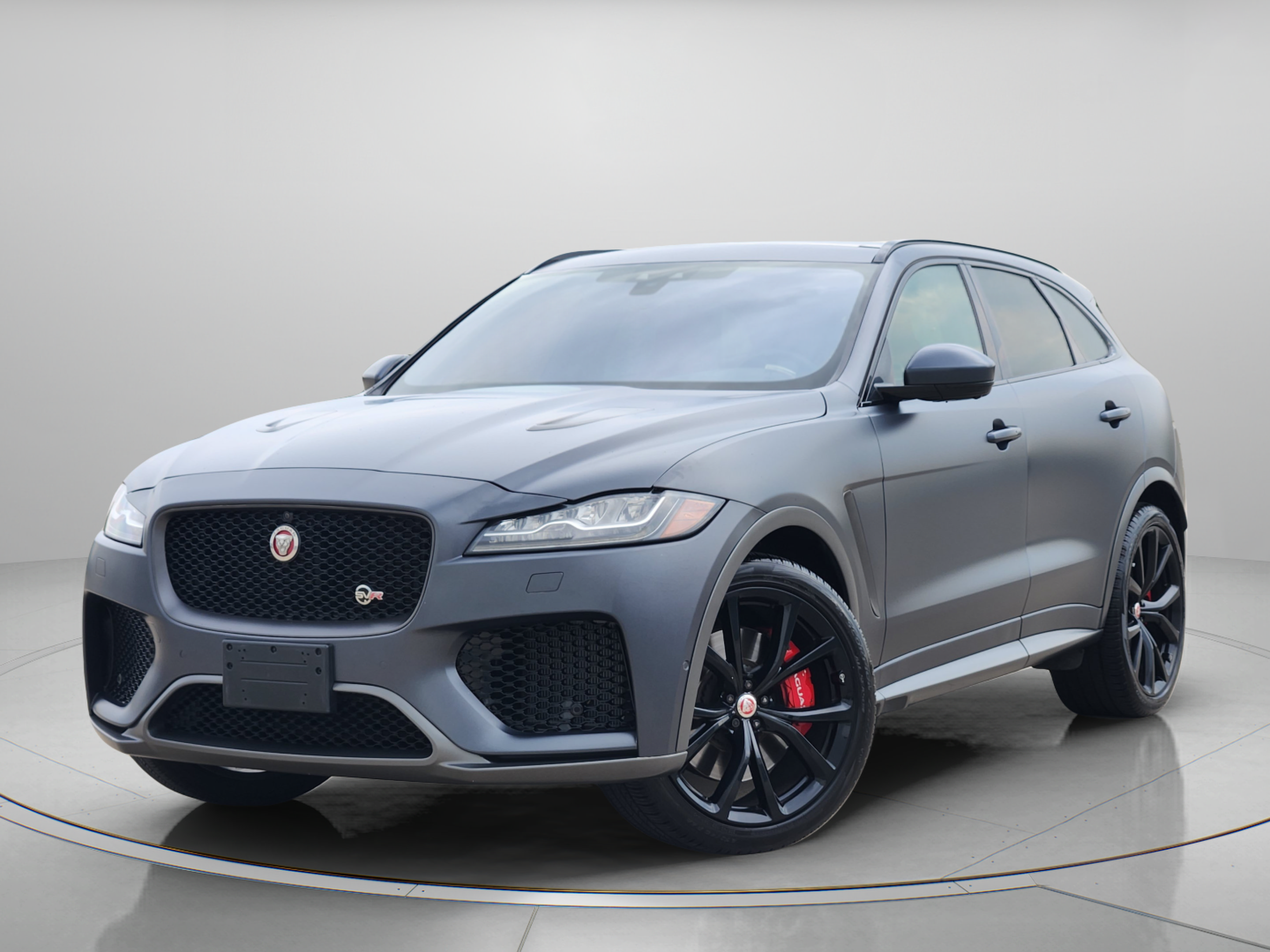 Used 2020 Jaguar F-PACE SVR AWD/4WD image 1