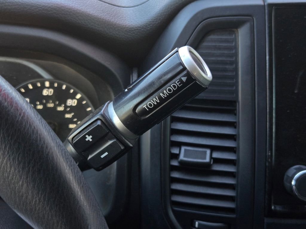 Used 2022 Nissan Titan S w/ S Utility Package image 21