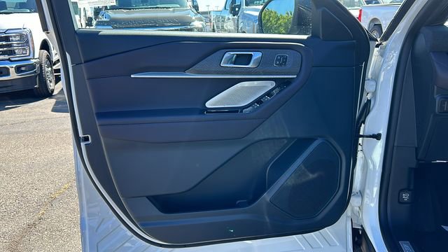 New 2026 Ford Explorer Platinum RWD image 18