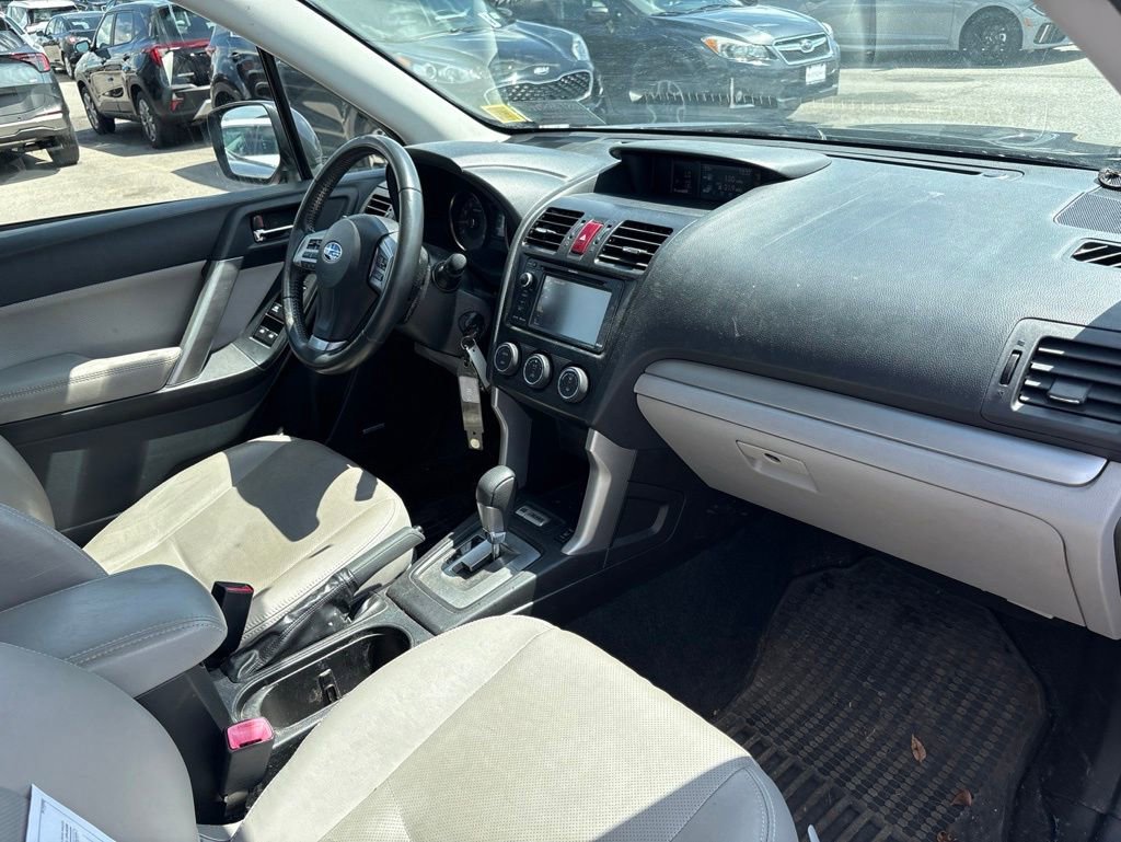 Used 2015 Subaru Forester 2.5i Limited AWD/4WD image 7