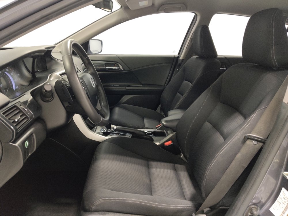 Used 2015 Honda Accord Sport image 17