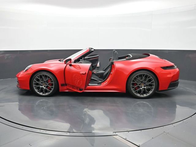 Certified 2025 Porsche 911 Carrera RWD image 26