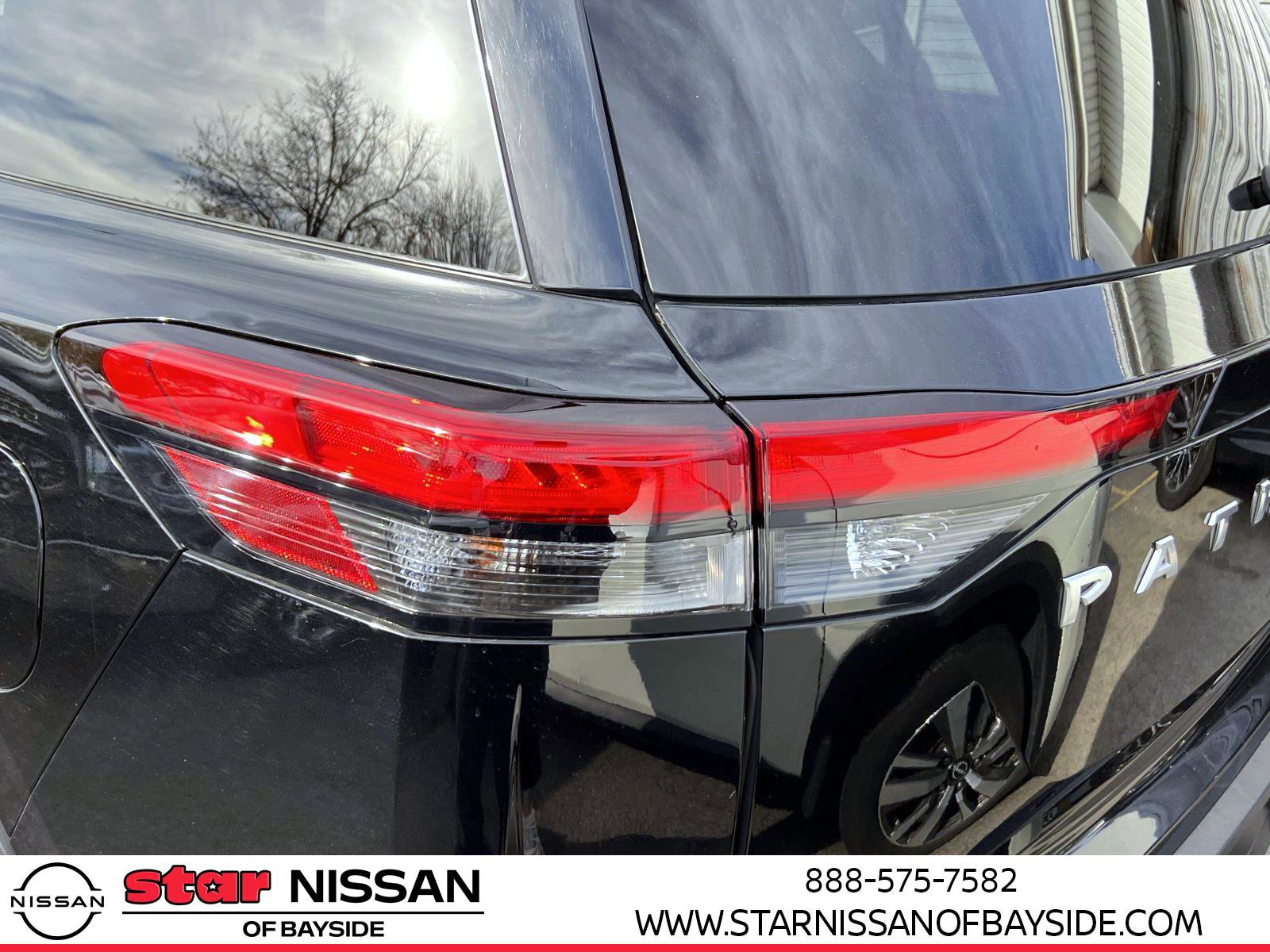 Certified 2022 Nissan Pathfinder SV w/ SV Premium Package image 10