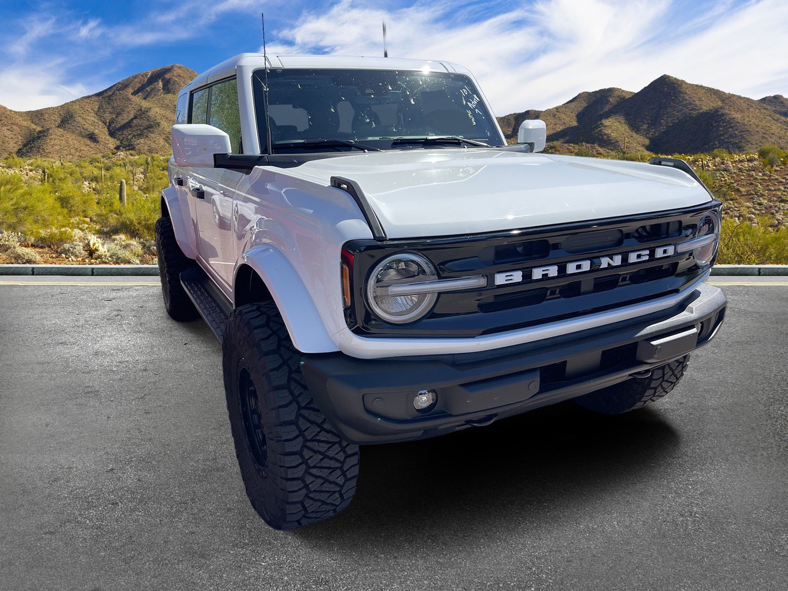 Used 2026 Ford Bronco Outer Banks AWD/4WD image 3