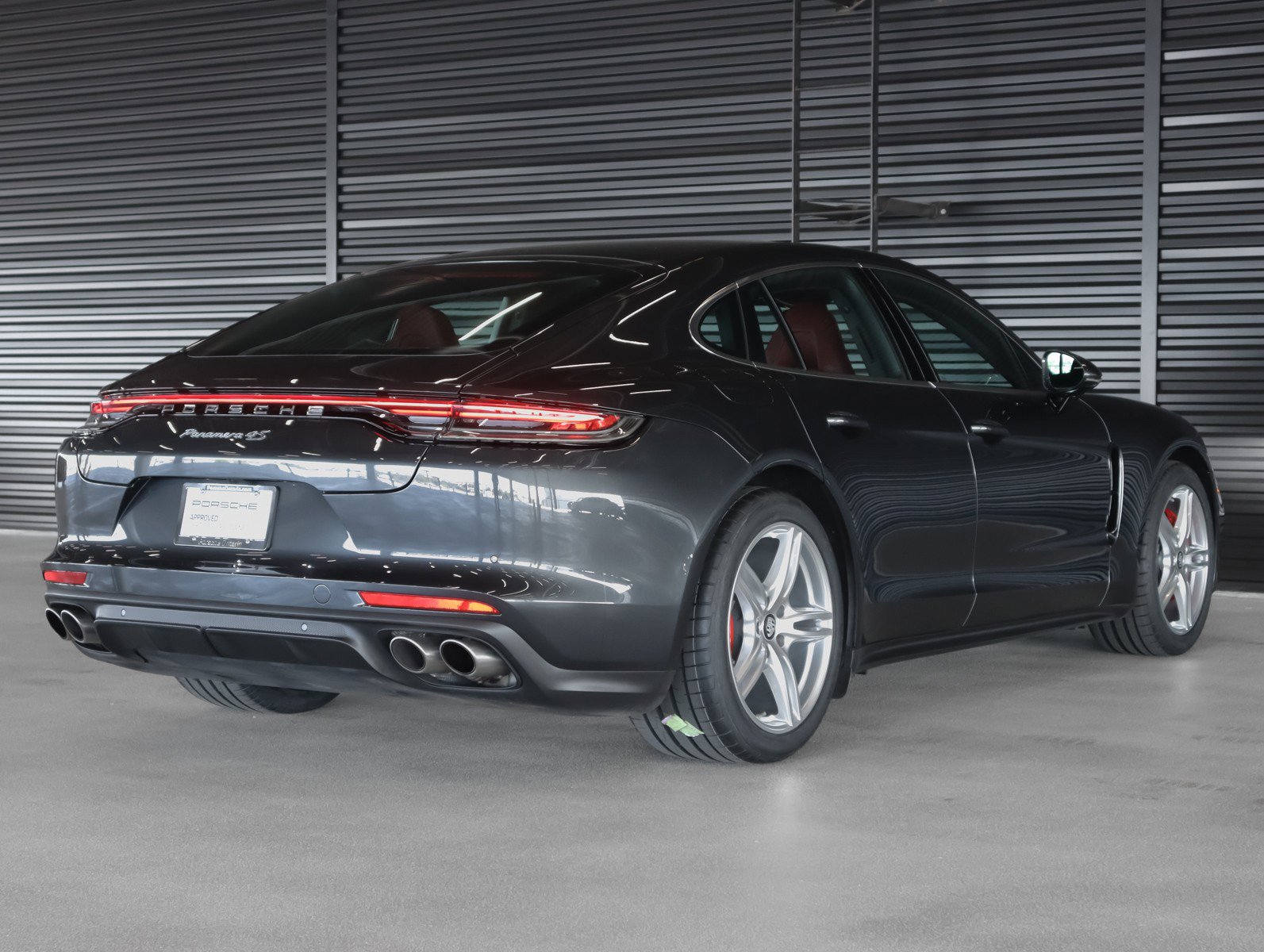Certified 2023 Porsche Panamera 4S AWD/4WD image 9