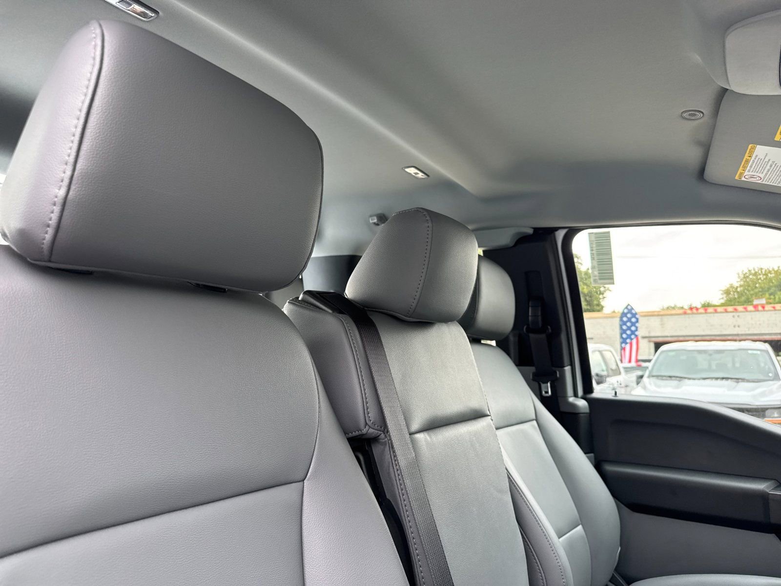 New 2026 Ford F250 XL w/ F-250 >10K GVWR Package image 16