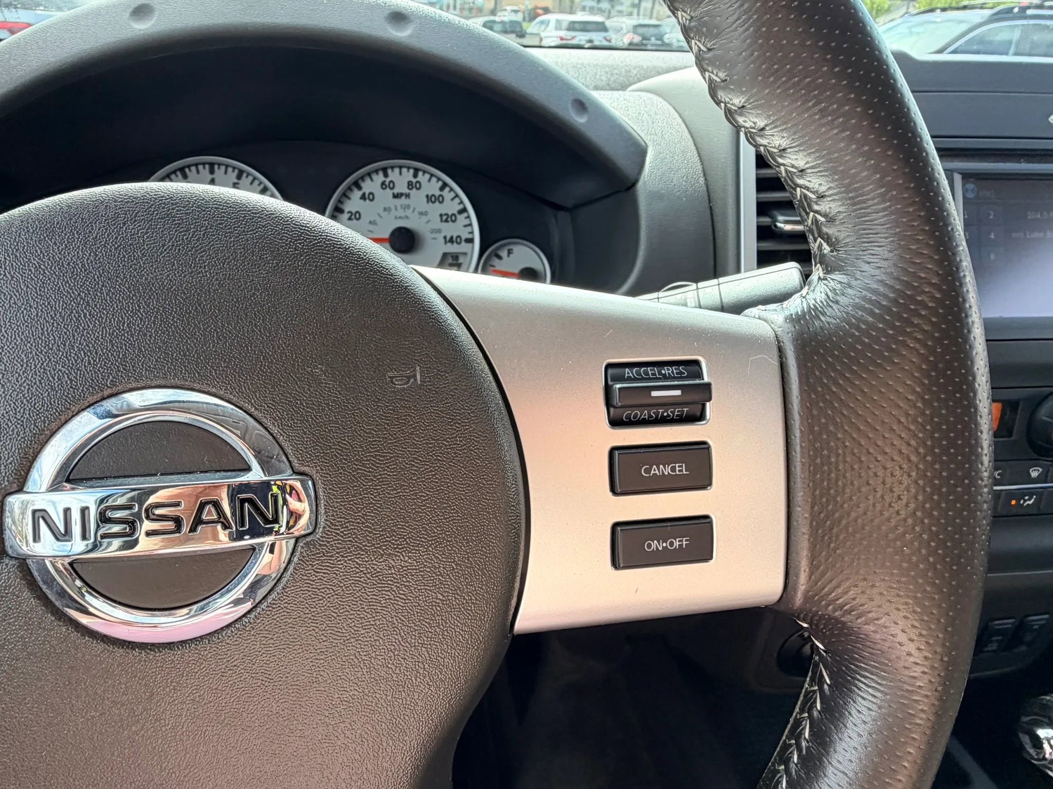 Used 2018 Nissan Frontier PRO-4X image 23