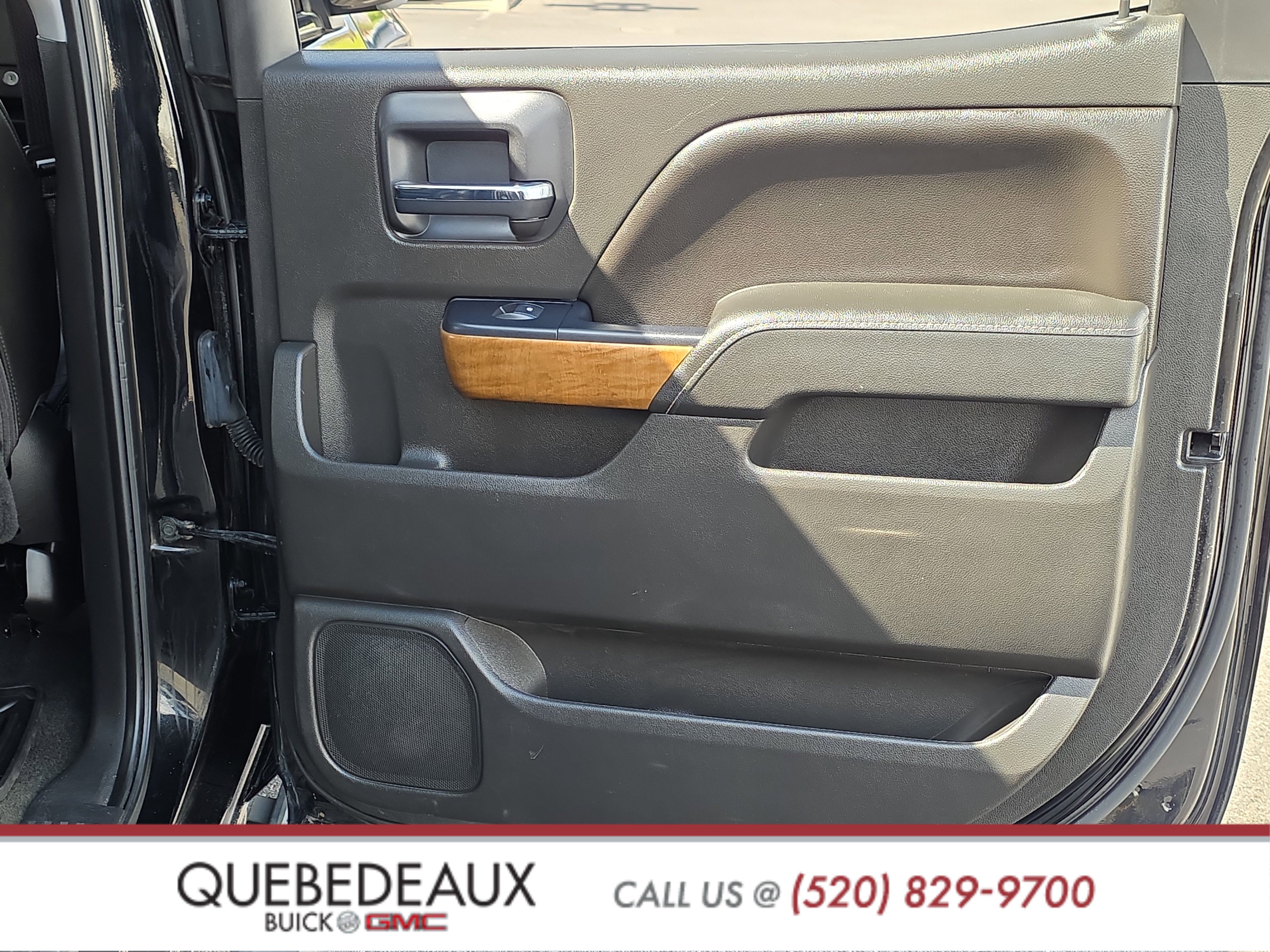 Used 2018 Chevrolet Silverado 1500 LTZ w/ LTZ Plus Package AWD/4WD image 26