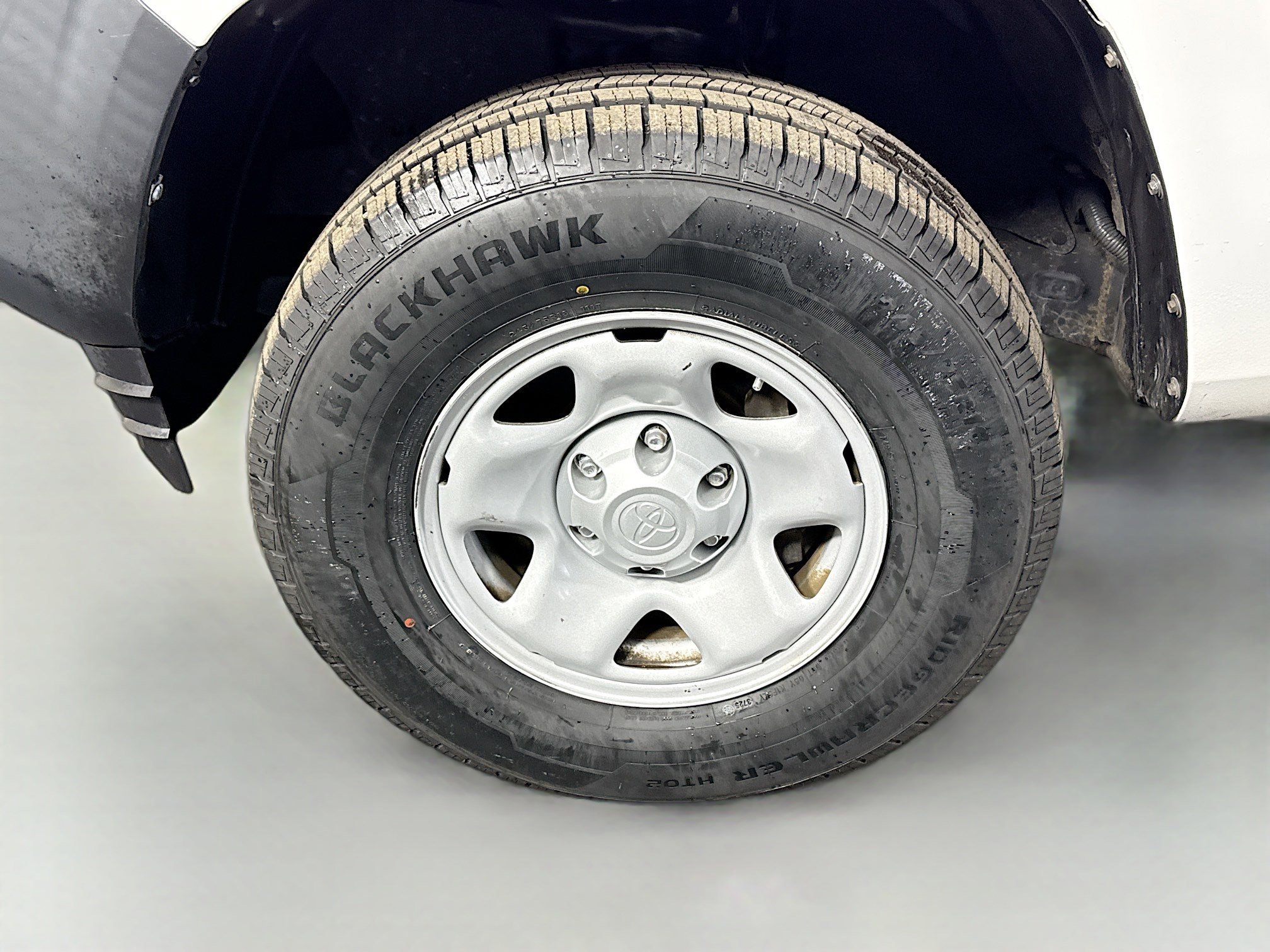 Used 2019 Toyota Tacoma SR image 37