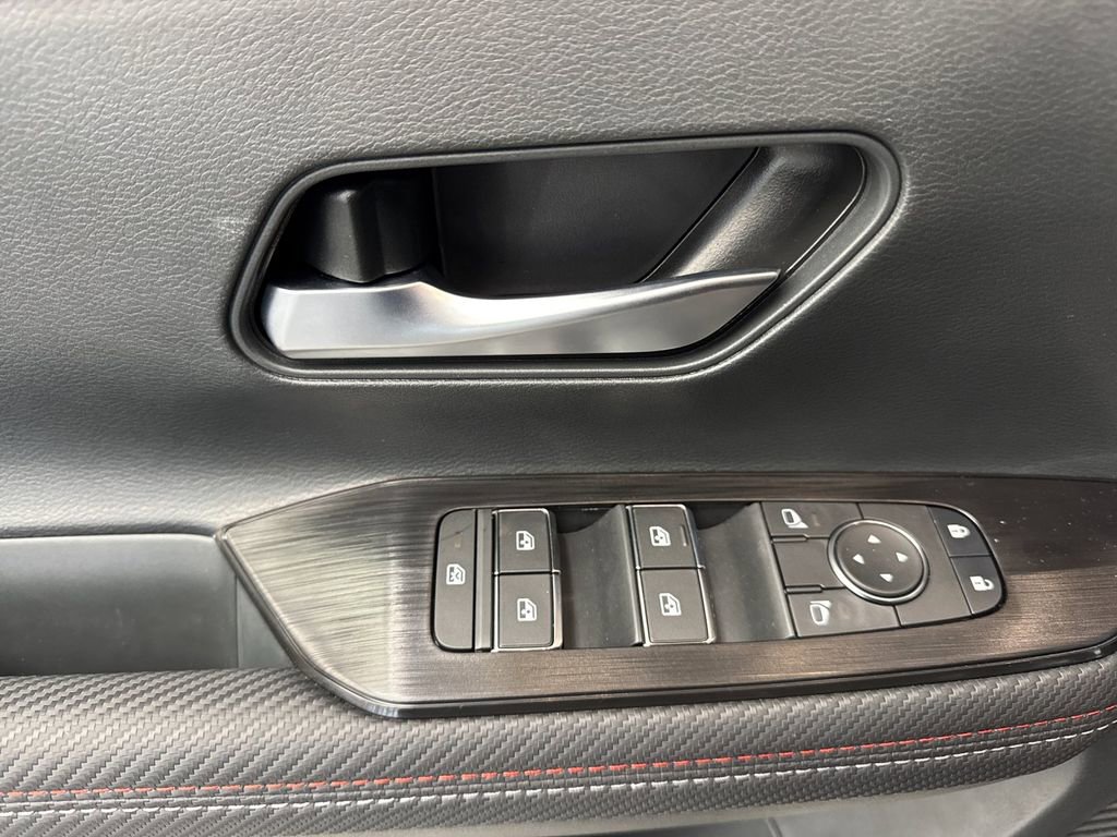 New 2026 Nissan Kicks SR w/ Illumination Package FWD image 10