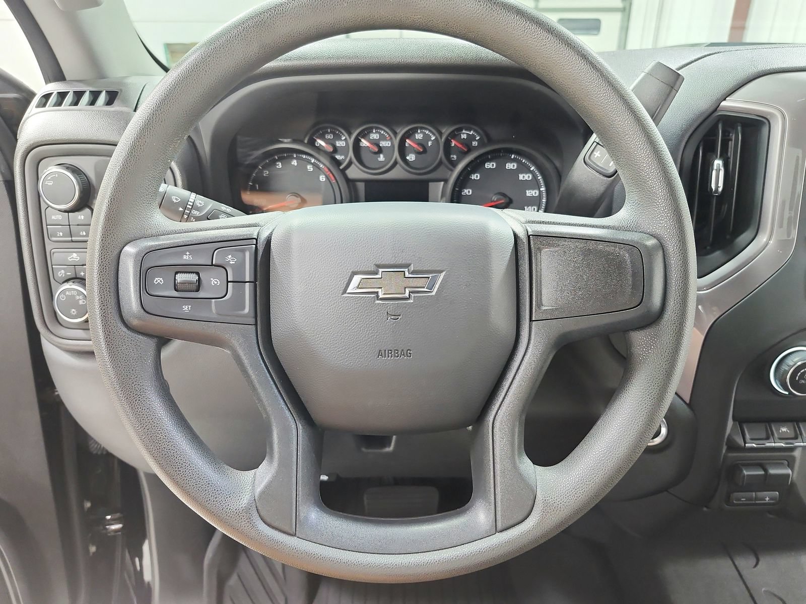 Used 2024 Chevrolet Silverado 1500 Custom Trail Boss w/ Realtree Special Edition AWD/4WD image 22