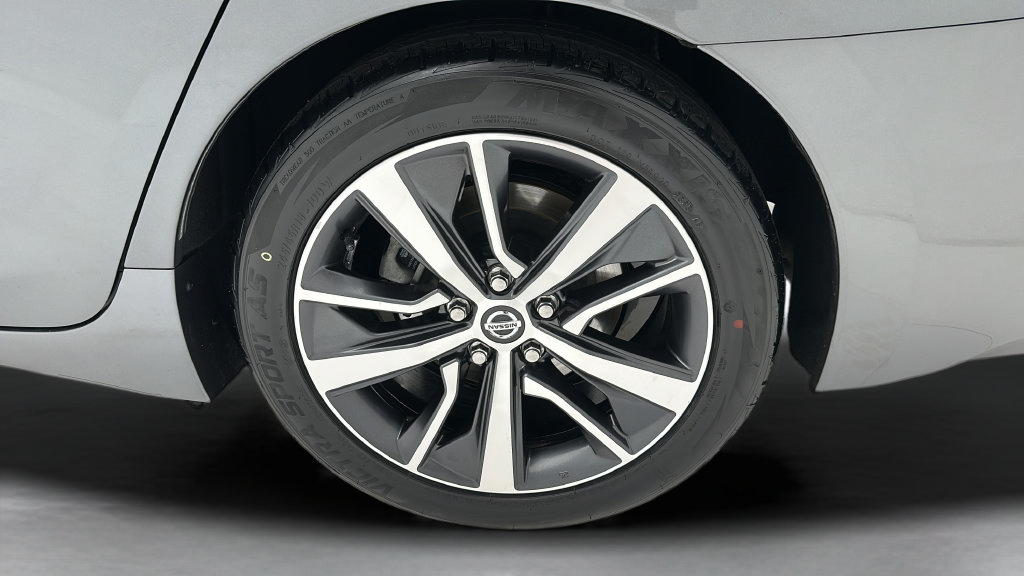 Used 2020 Nissan Maxima 3.5 SV w/ Floor Mat Group FWD image 8
