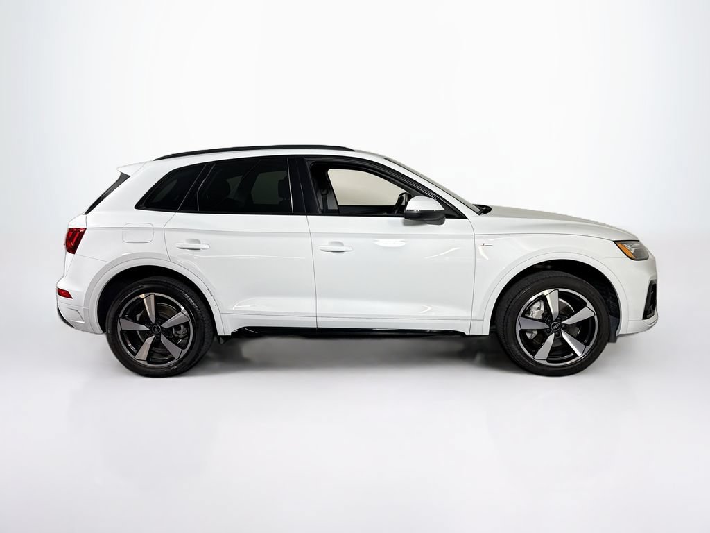 Used 2023 Audi Q5 2.0T Premium Plus w/ Premium Plus Package AWD/4WD image 6